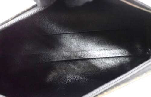 Burberry Classic Pattern Round - Image 9