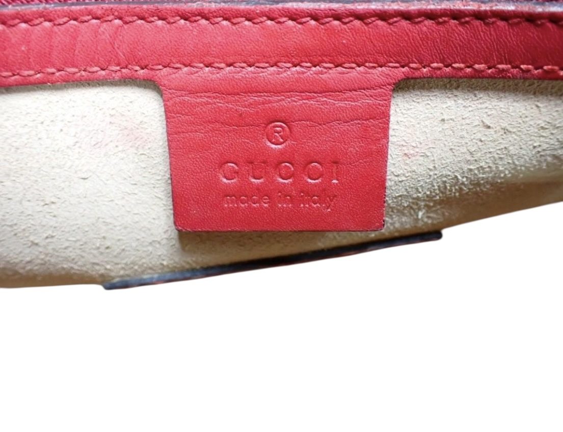 Gucci GG Supreme Heart Embroidered Boston Bag - Image 7