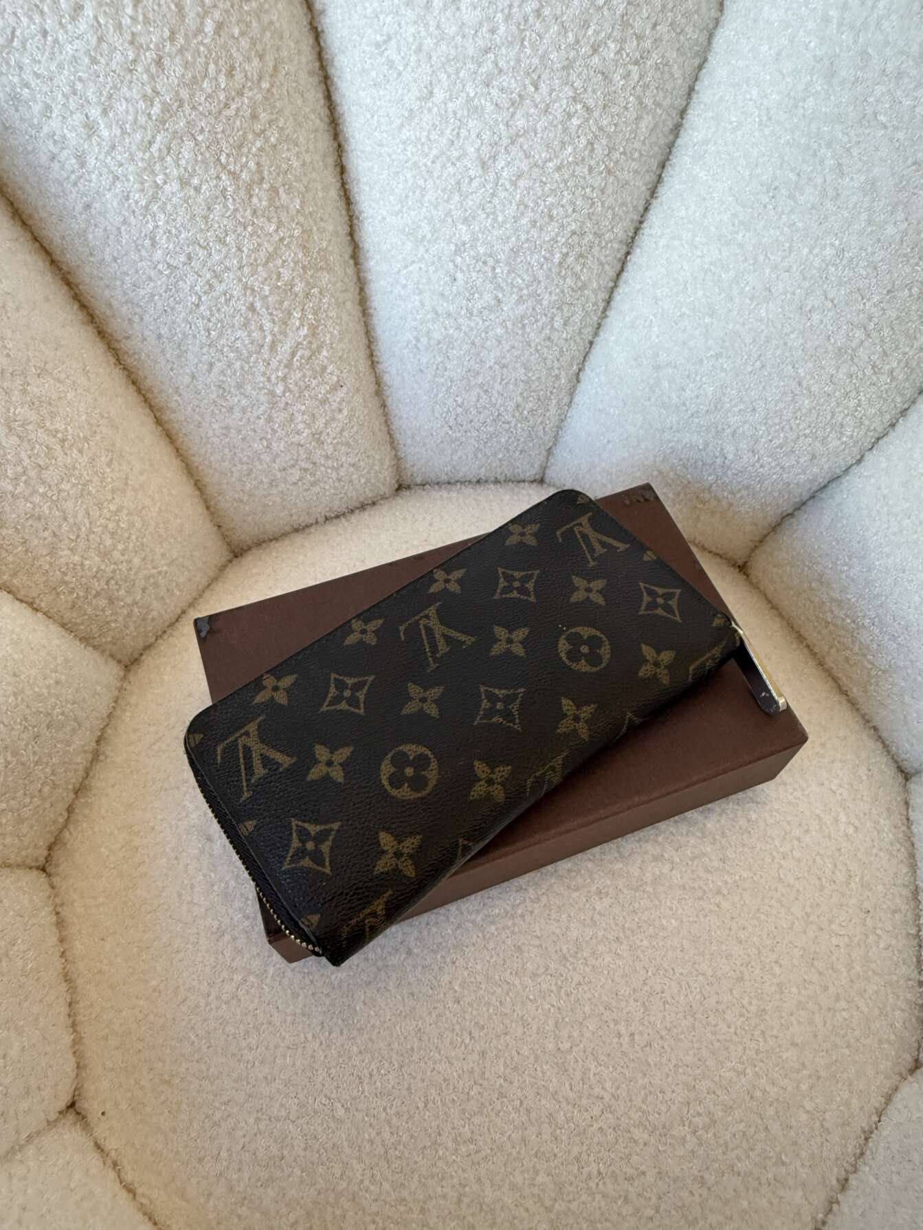 Louis Vuitton Zippy Wallet Monogram Eclipse - Image 3
