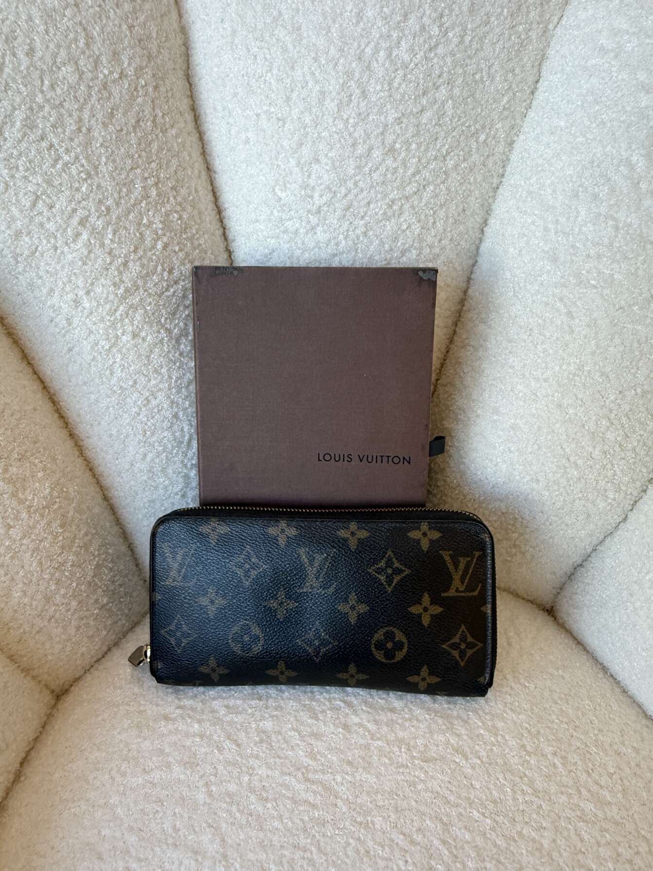 Louis Vuitton Zippy Wallet Monogram Eclipse