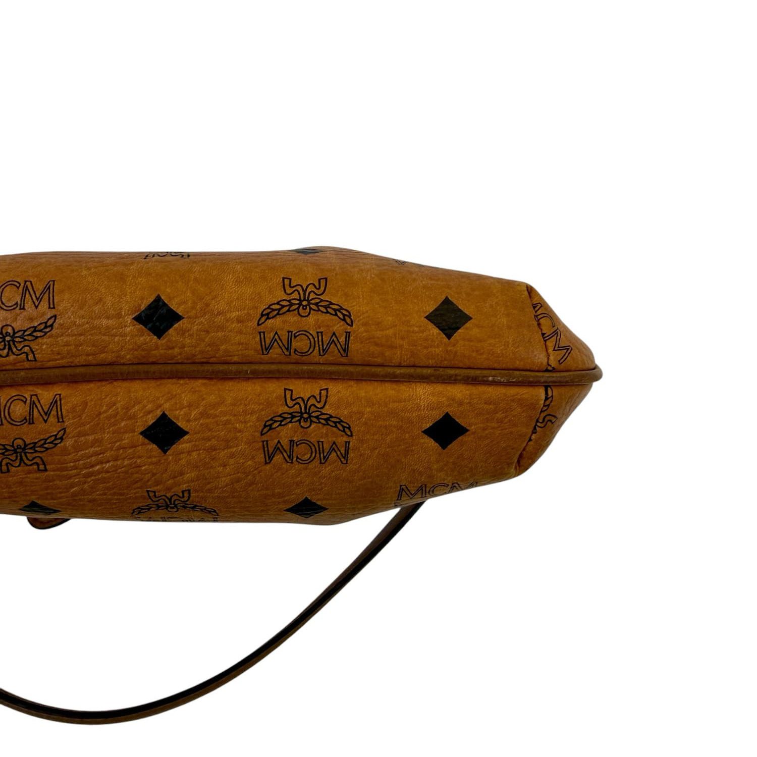 MCM Visetos Baguette Τσάντα Ώμου σε Cognac - Image 3