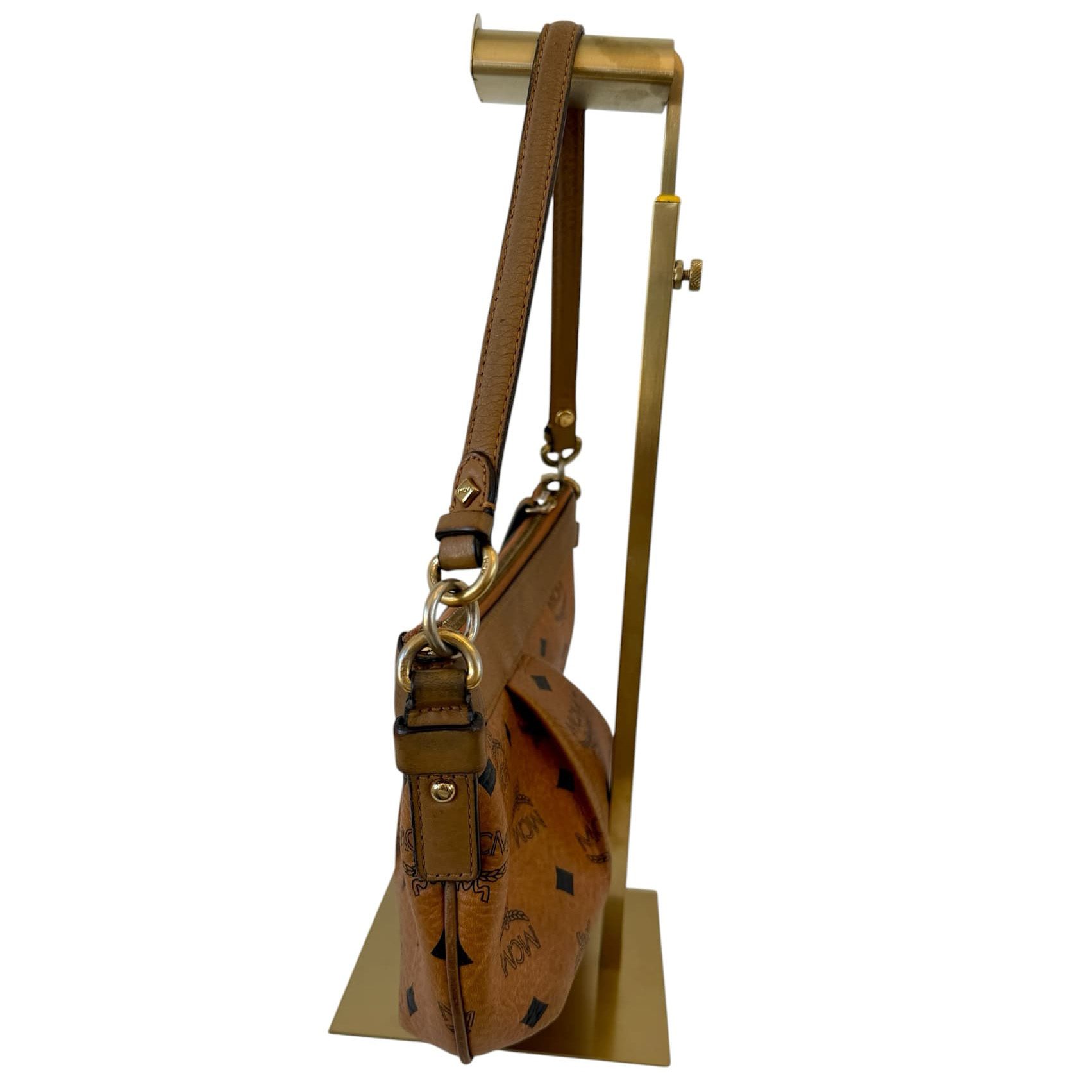 MCM Visetos Baguette Τσάντα Ώμου σε Cognac - Image 6