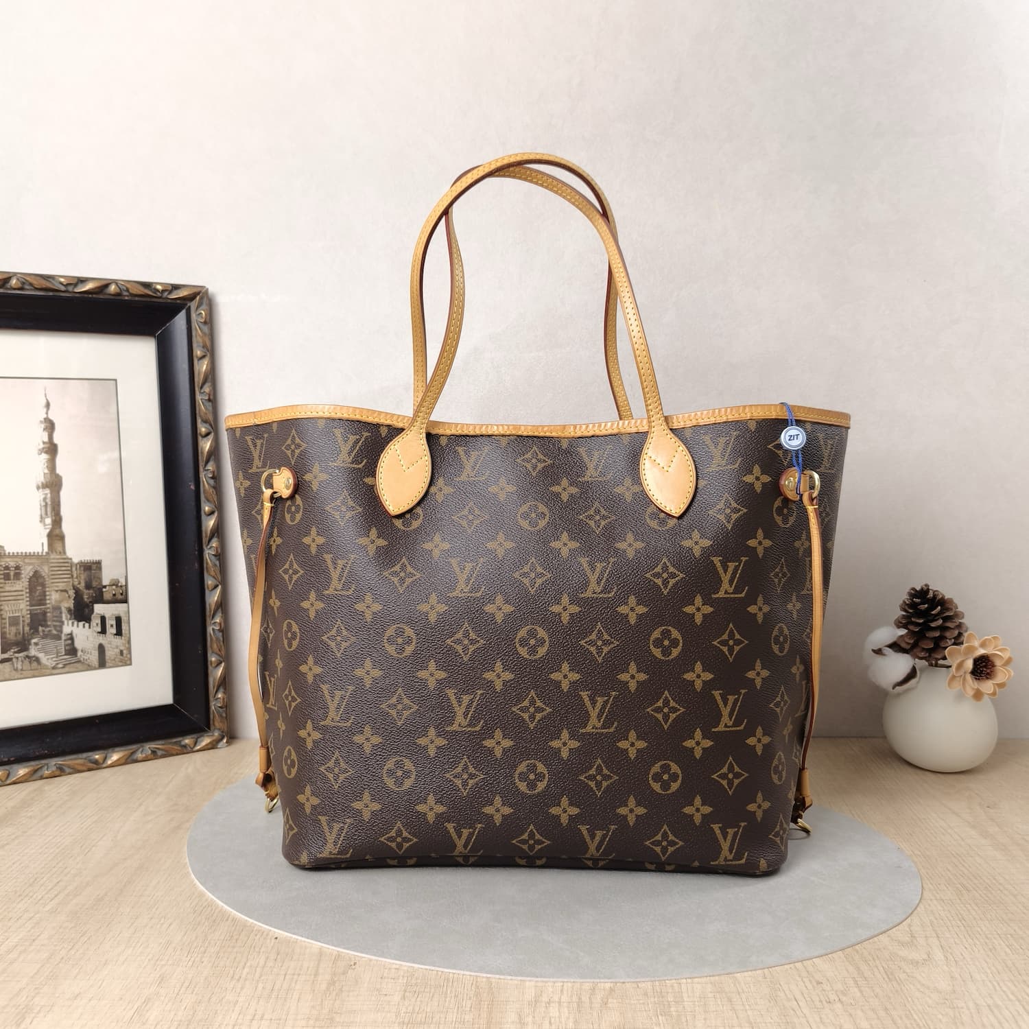 Louis Vuitton Neverfull MM Monogram Canvas — Καφέ Tote με Pochette