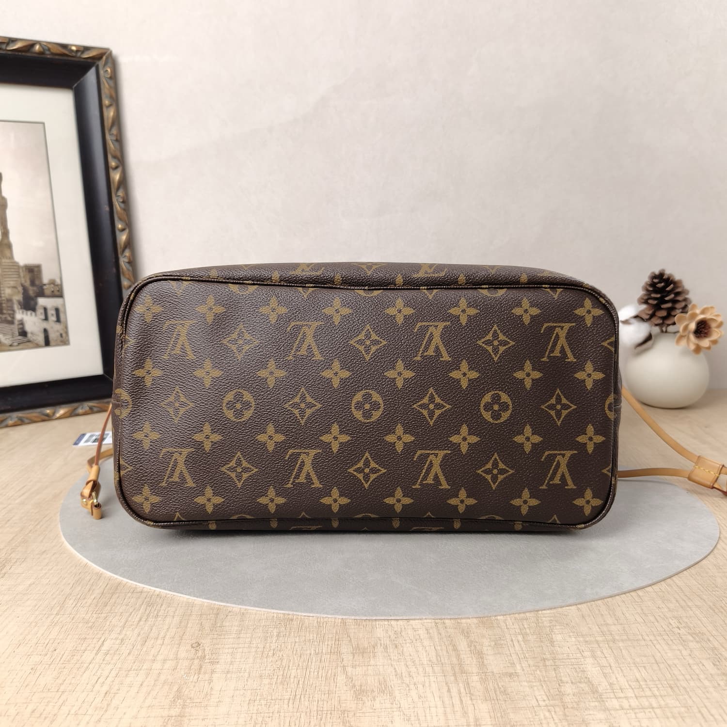 Louis Vuitton Neverfull MM Monogram Canvas — Καφέ Tote με Pochette — φωτογραφία 10