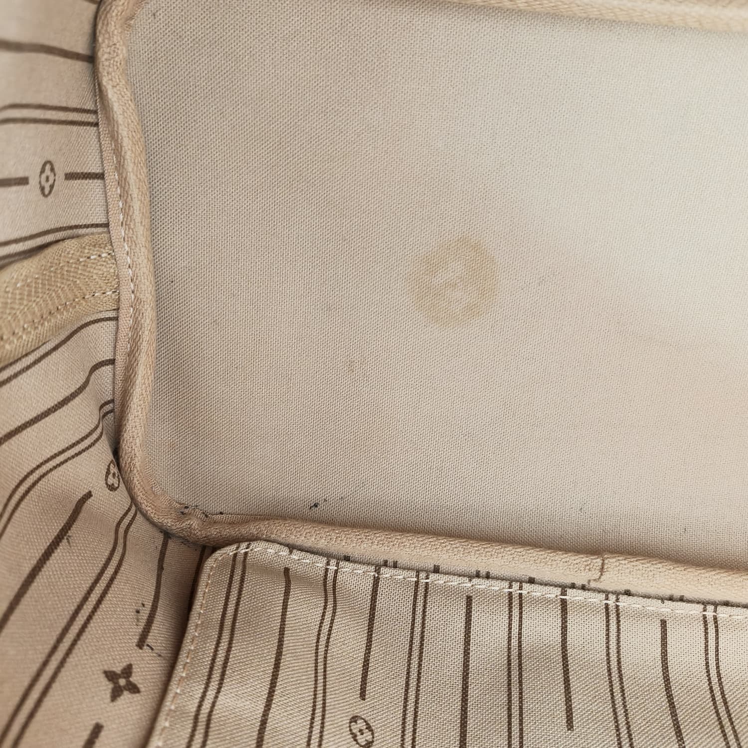 Louis Vuitton Neverfull MM Monogram Canvas — Καφέ Tote με Pochette — φωτογραφία 20