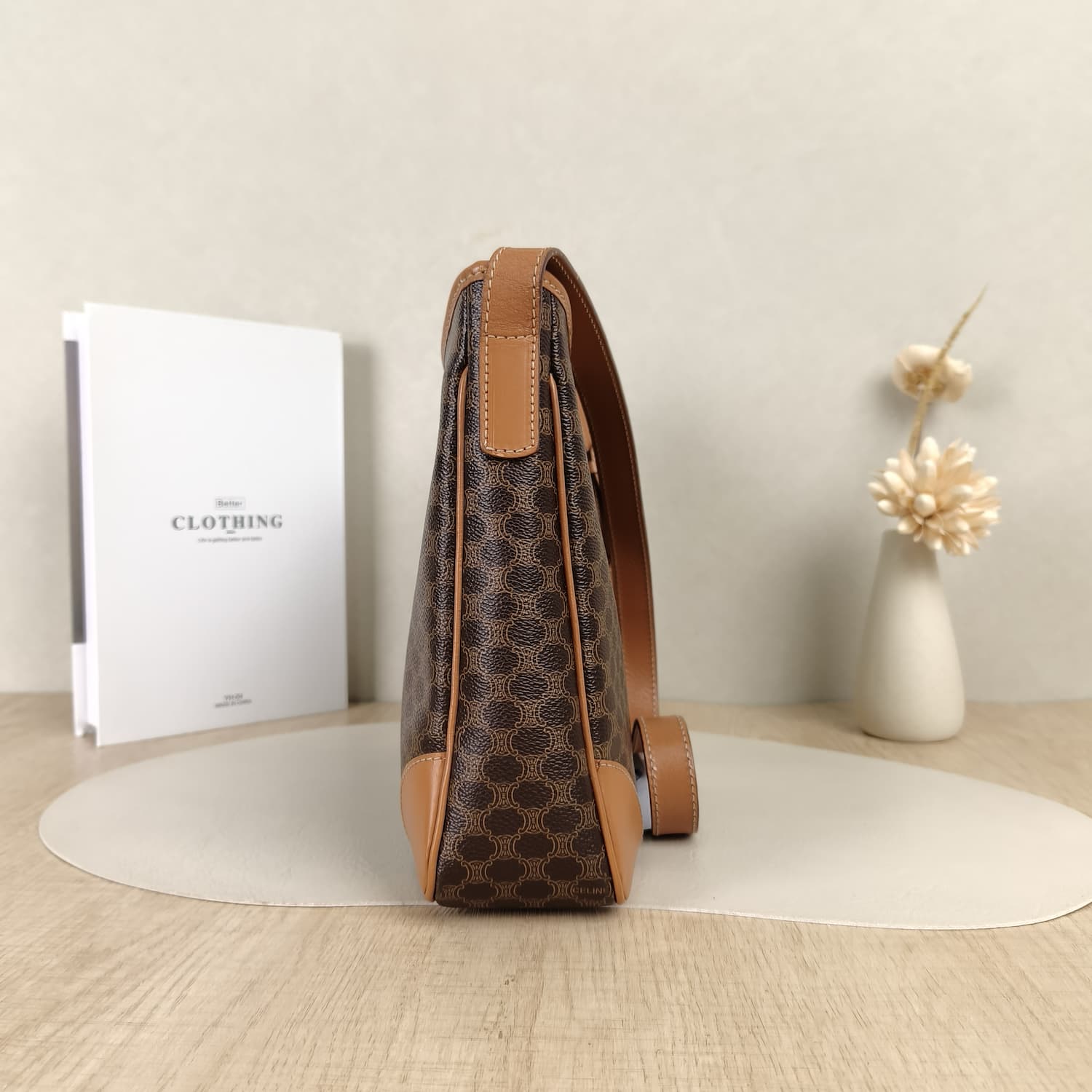 Céline Vintage Macadam Canvas — Καφέ Τσάντα Ώμου με Ταμπά Δέρμα — φωτογραφία 5