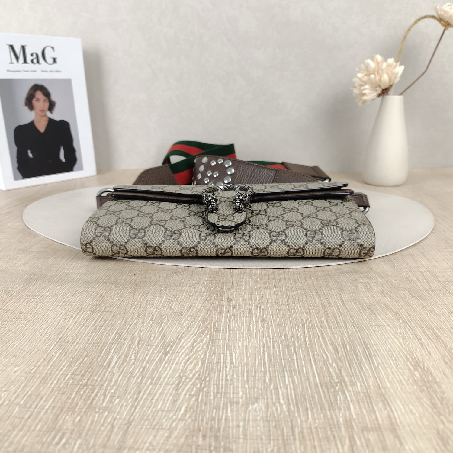 Gucci Dionysus GG Supreme — Τσαντάκι Ώμου με Web και Tiger Head — φωτογραφία 4