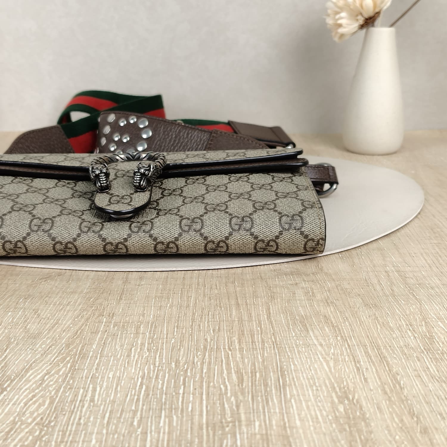 Gucci Dionysus GG Supreme — Τσαντάκι Ώμου με Web και Tiger Head — φωτογραφία 5