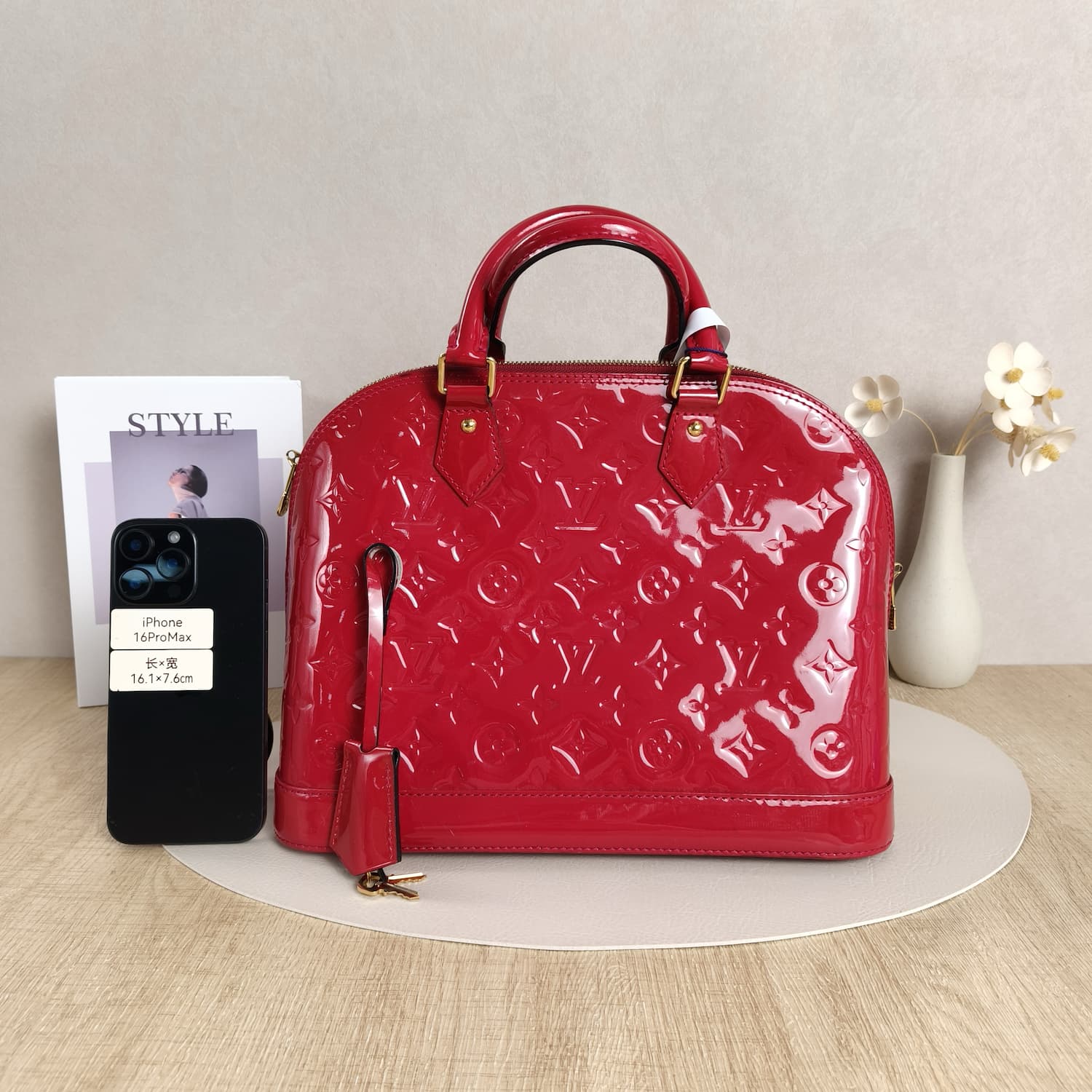 Louis Vuitton Alma PM Monogram Vernis — Κόκκινη Λουστρίνι Τσάντα — φωτογραφία 5