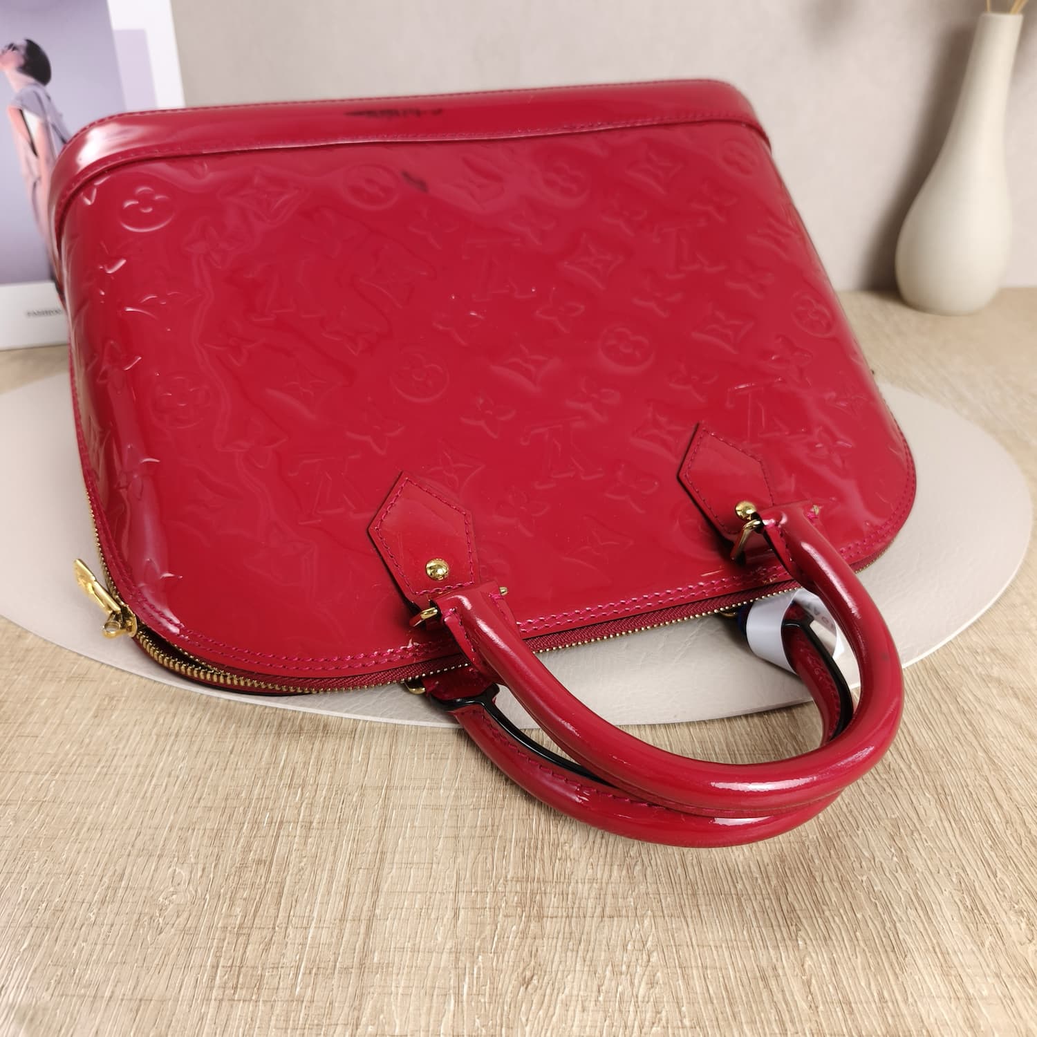 Louis Vuitton Alma PM Monogram Vernis — Κόκκινη Λουστρίνι Τσάντα — φωτογραφία 7