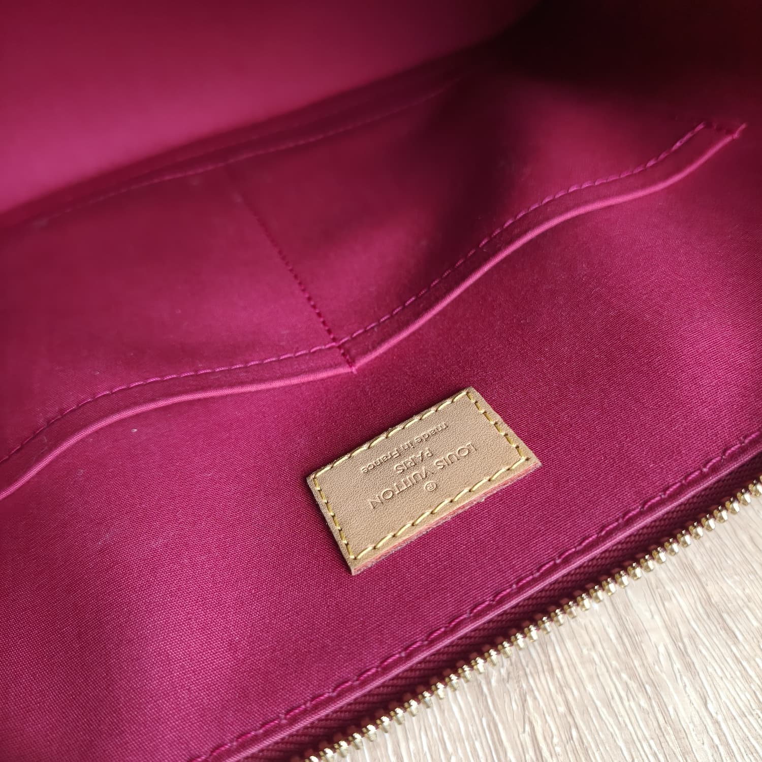 Louis Vuitton Alma PM Monogram Vernis — Κόκκινη Λουστρίνι Τσάντα — φωτογραφία 16